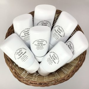 Yum Naturals Emporium - Bringing the Wisdom of Mother Nature to Life - Dubh Whitening and Remineralizing Tooth Soap