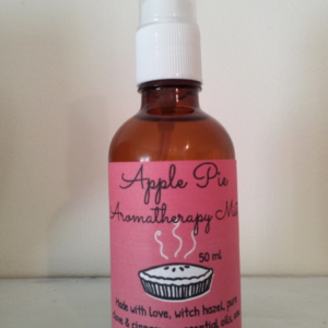 YumNaturals Emporium and Apothecary - Bringing the Wisdom of Mother Nature to Life - Apple Pie Aromatherapy Mist