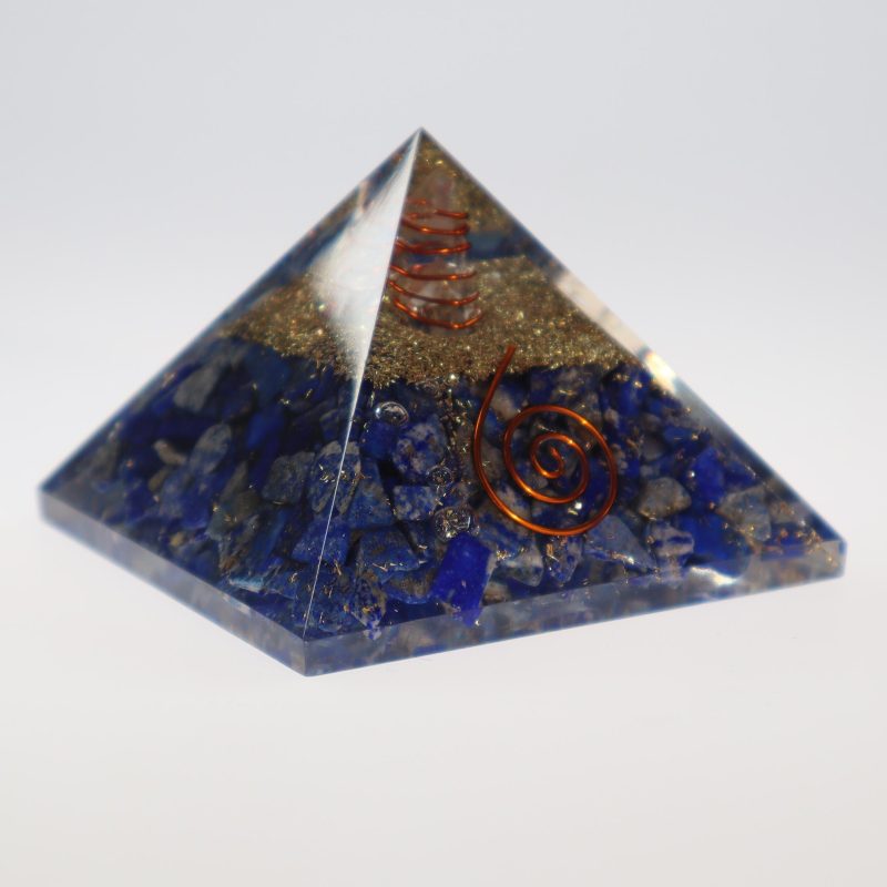 YumNaturals Orgone Pyramid Lapis Lazuli 2K72