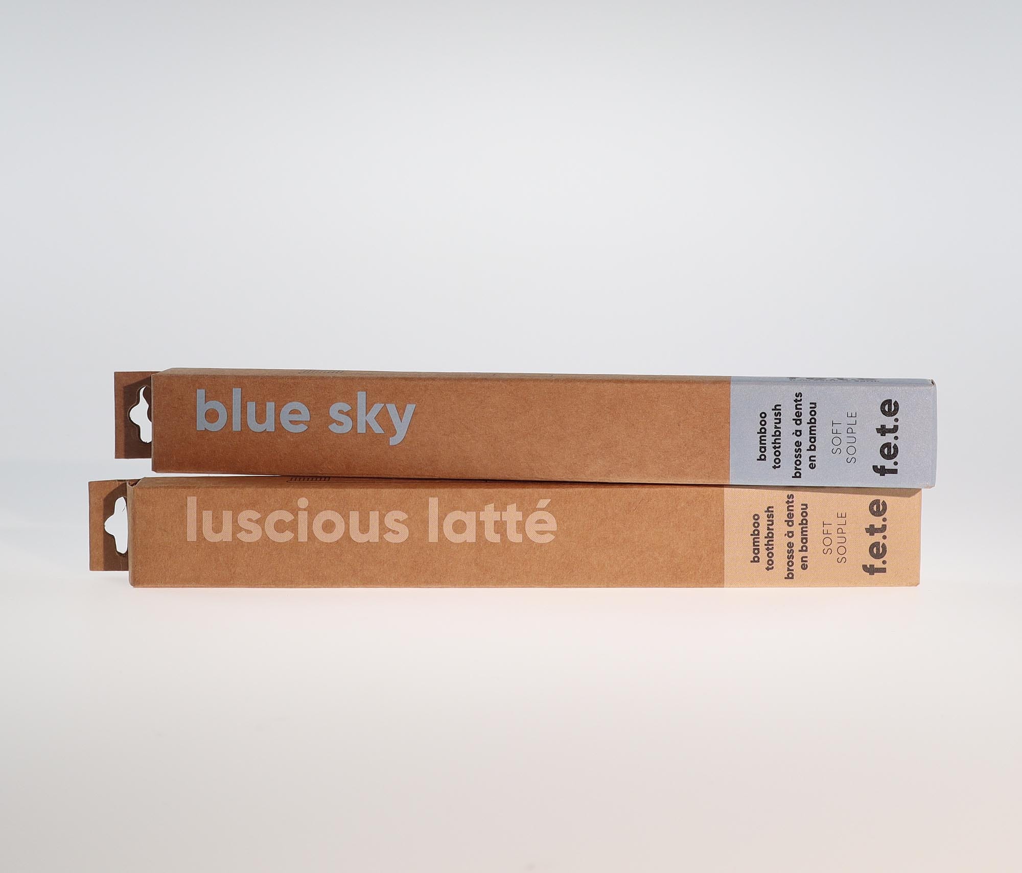 YumNaturals Store fete bamboo toothbrush blue and latte 2K72