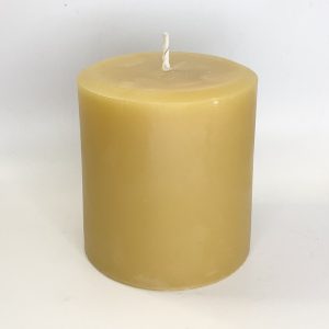 Yum Naturals Emporium - Bringing the Wisdom of Mother Nature to Life - Beeswax candle 3" pillar